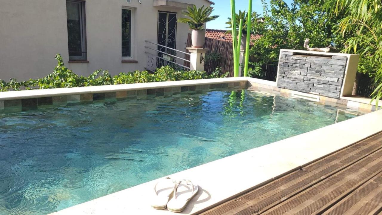 Logement De Charme Avec Piscine Et Jacuzzi Carnoules  Esterno foto