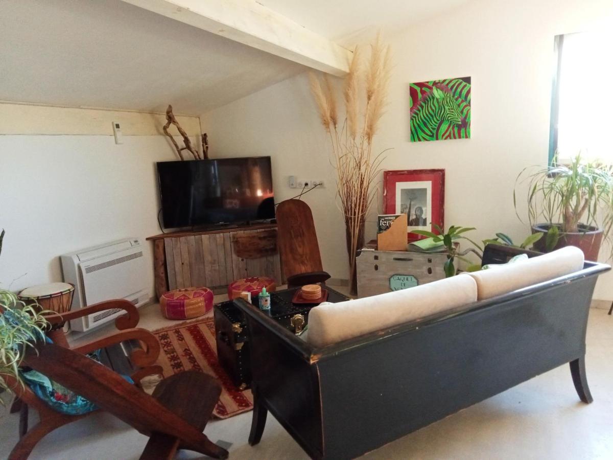 Logement De Charme Avec Piscine Et Jacuzzi Carnoules  Esterno foto