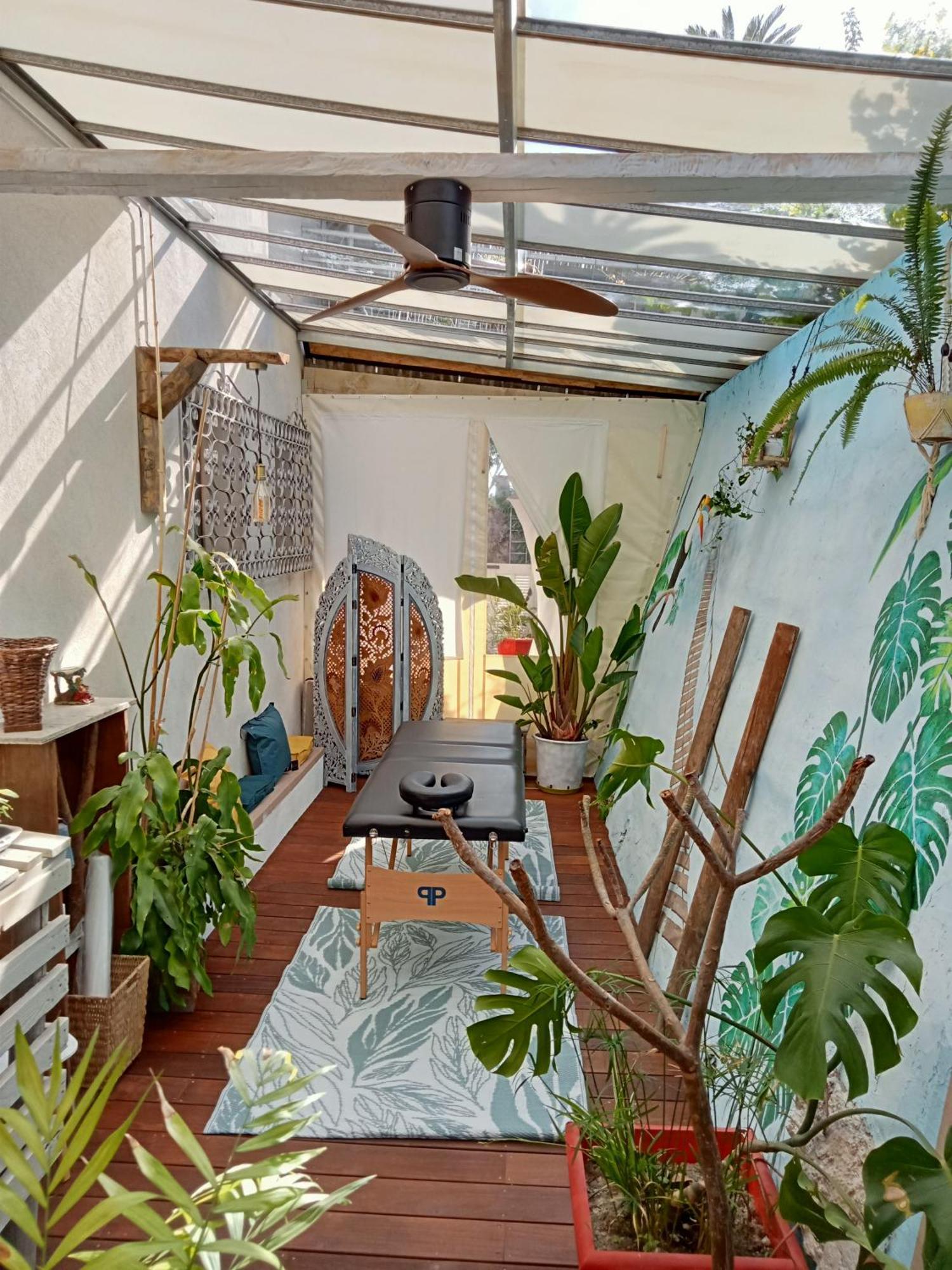 Logement De Charme Avec Piscine Et Jacuzzi Carnoules  Esterno foto